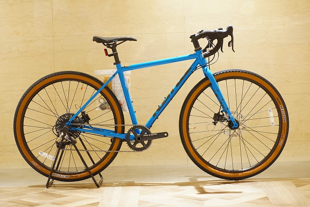 KONA】クラシックな外観と乗り味を備えたシンプルでタフなグラベル