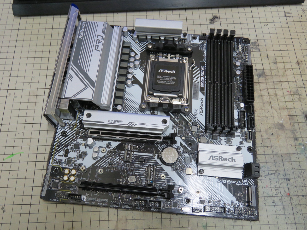 パソコンを組む その1 | 四丁目ベース