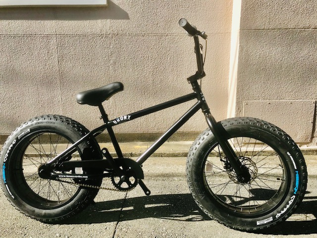 4Rule kamakura / BRONX ファットバイク MBK×BK 極太タイヤ 20インチ