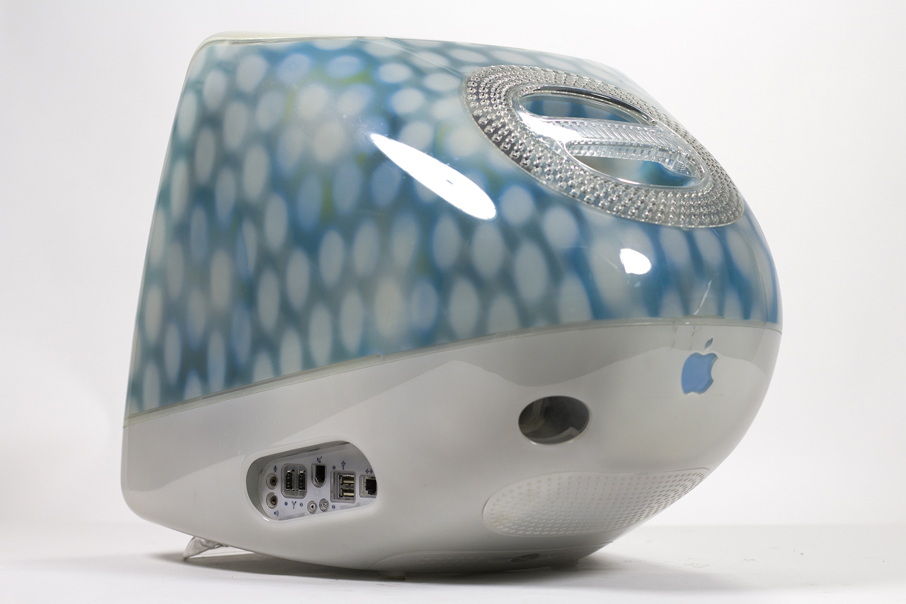 Early 2001: The iMac G3 Goes Psychedelic - 512 Pixels