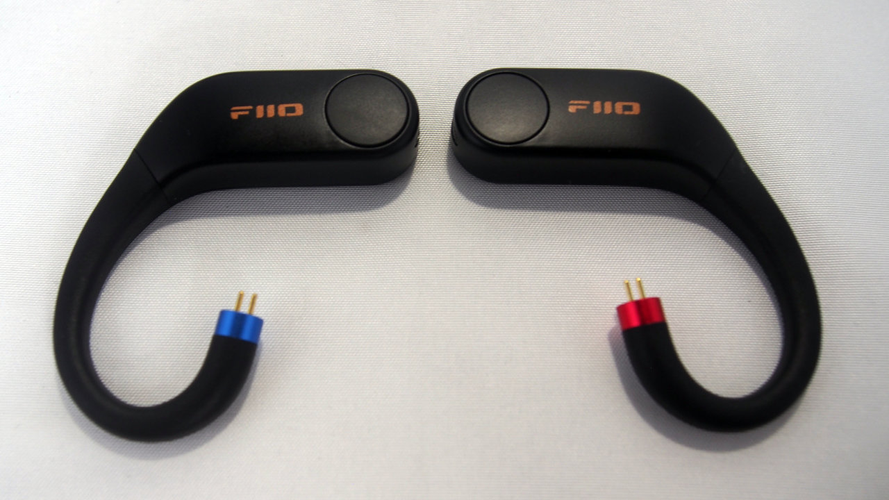 FIIO UTWS5 2025をレビュー：好きなイヤホンをワイヤレス化する