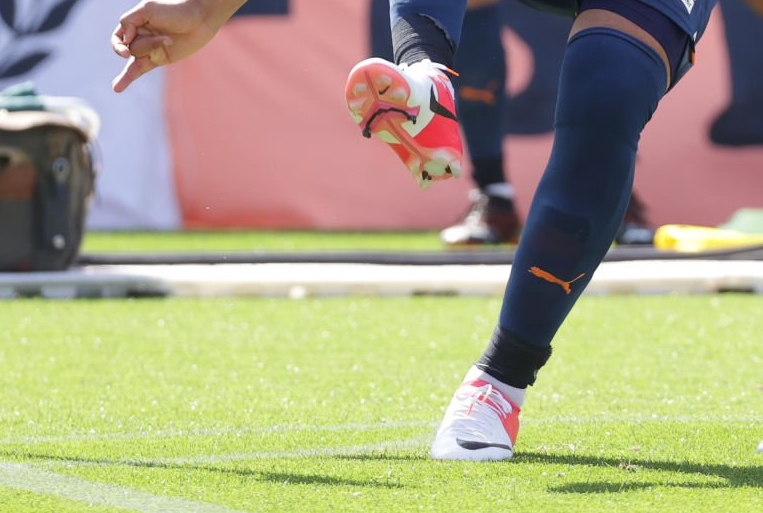 清水エスパルス所属 チアゴ・サンタナ選手が特注スパイクを着用開始