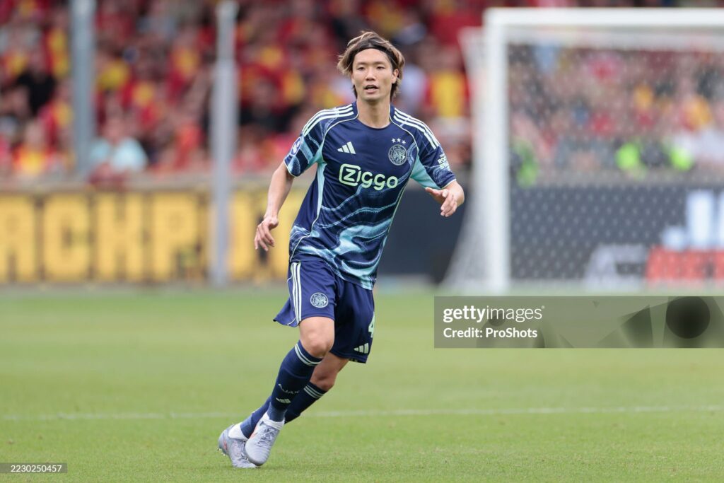 サッカー日本代表 板倉滉選手 着用スパイクをピックアップ - 0014のblog