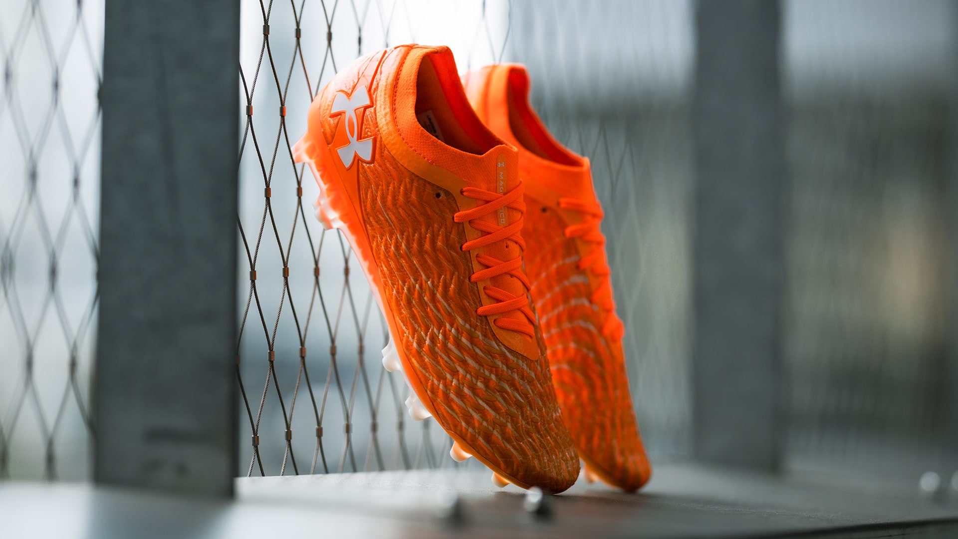 アンダーアーマー マグネティコ5 ニューカラーが国内販売開始！ - 0014