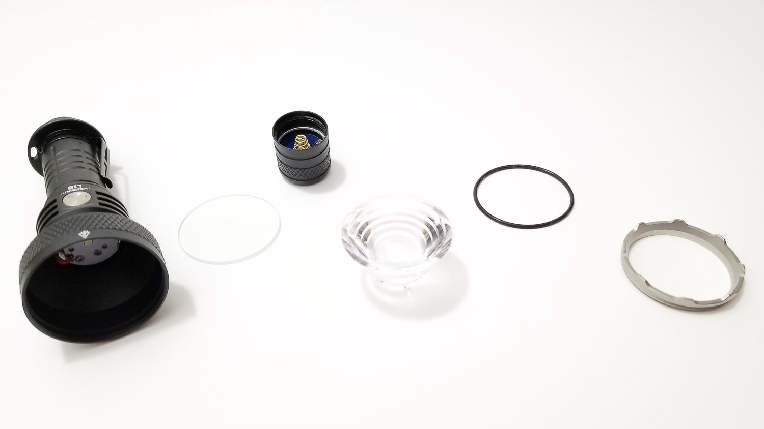 Acebeam L18 Tactical Flashlight Thrower review | 1Lumen