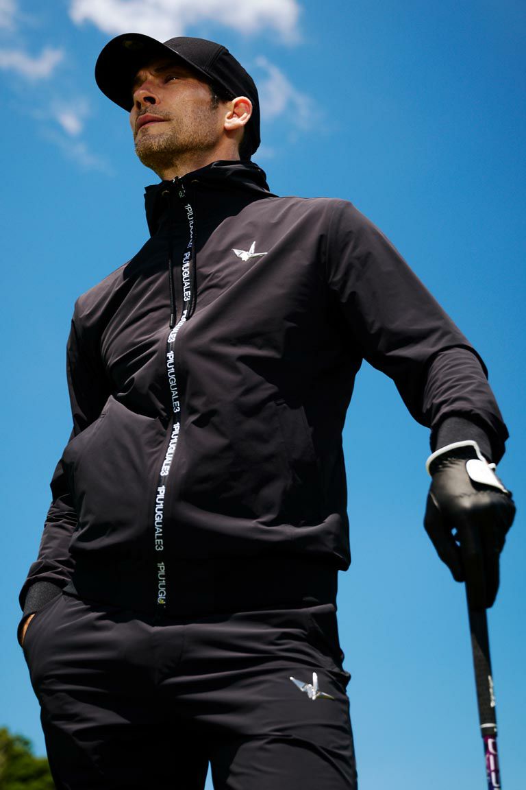 1PIU1UGUALE3 GOLF メンズ セットアップは上品なデザインと機能性も