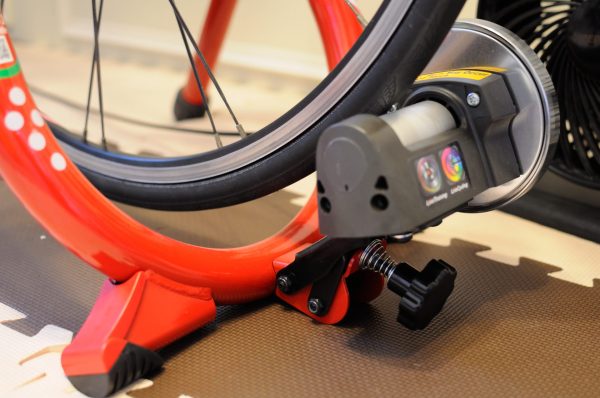 ミノウラの固定ローラー台LR341を半年使ってみた感想とレビュー – 2B