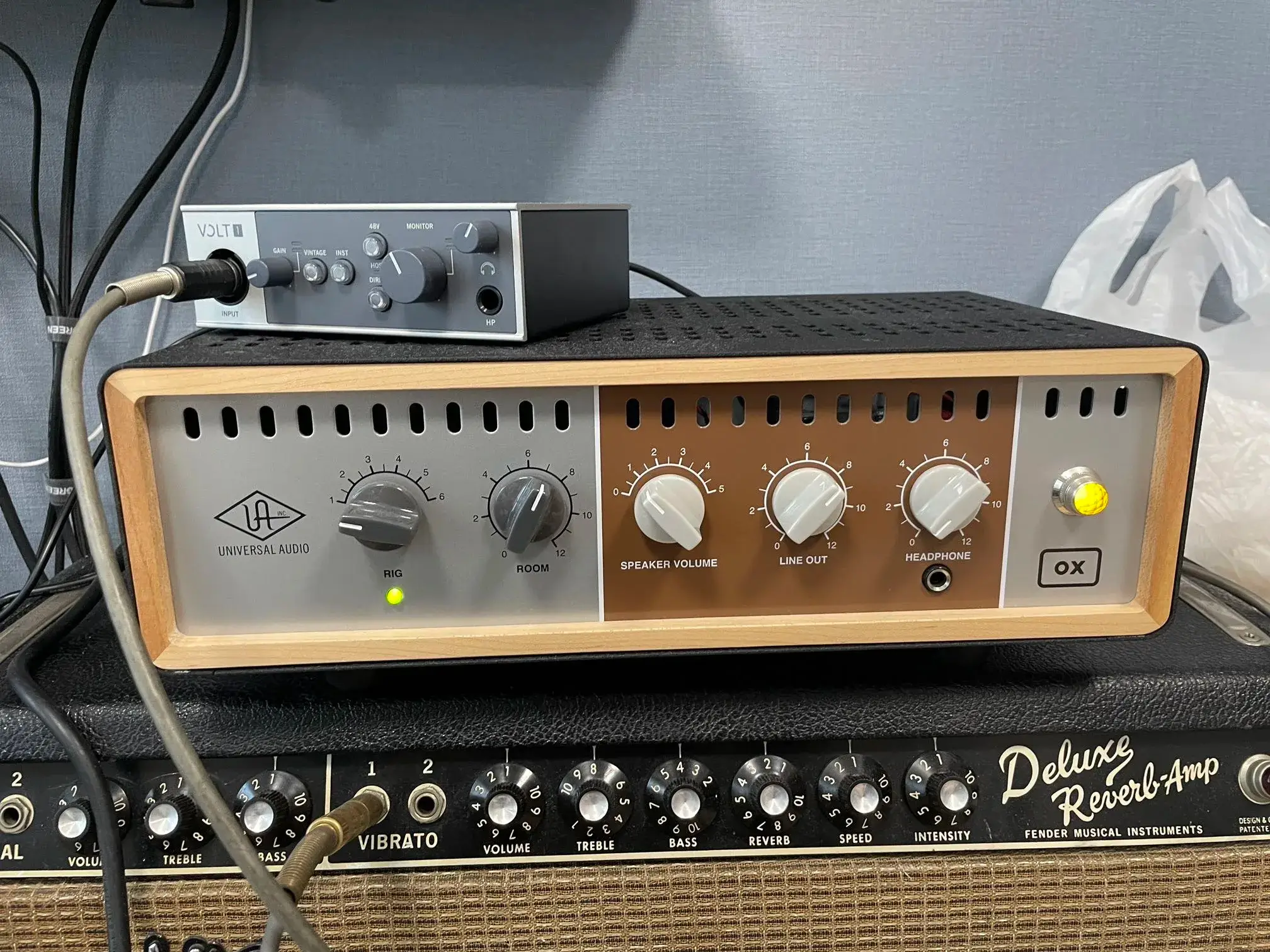 Universal Audio OX AMP TOP BOX｜アンプとスピーカーの間につなぐだけ