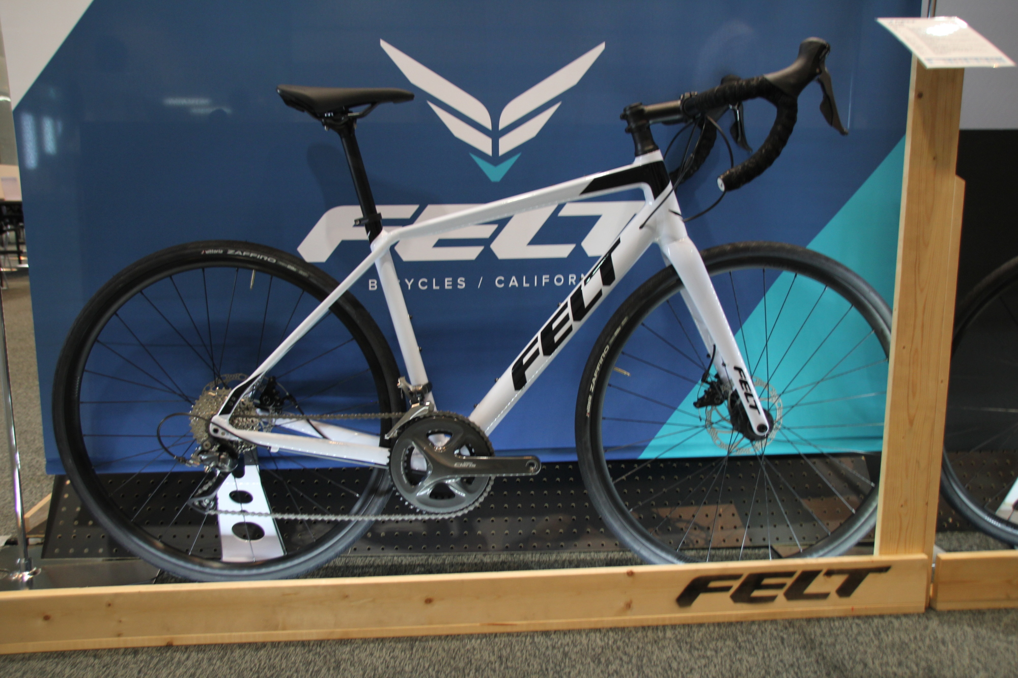 FELT(フェルト) VR60 2020年モデル 超軽量 ディスクブレーキ アルミ