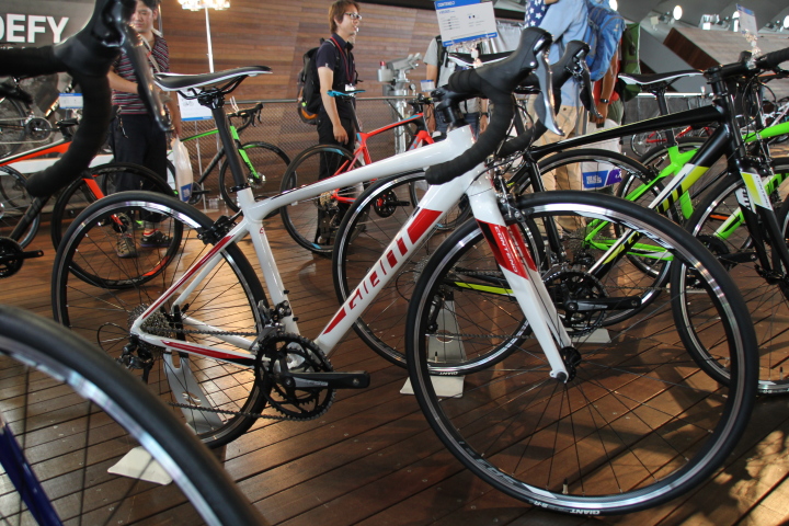 ジャイアント(GIANT) CONTEND2(コンテンド2) 2018年モデル 当店販売