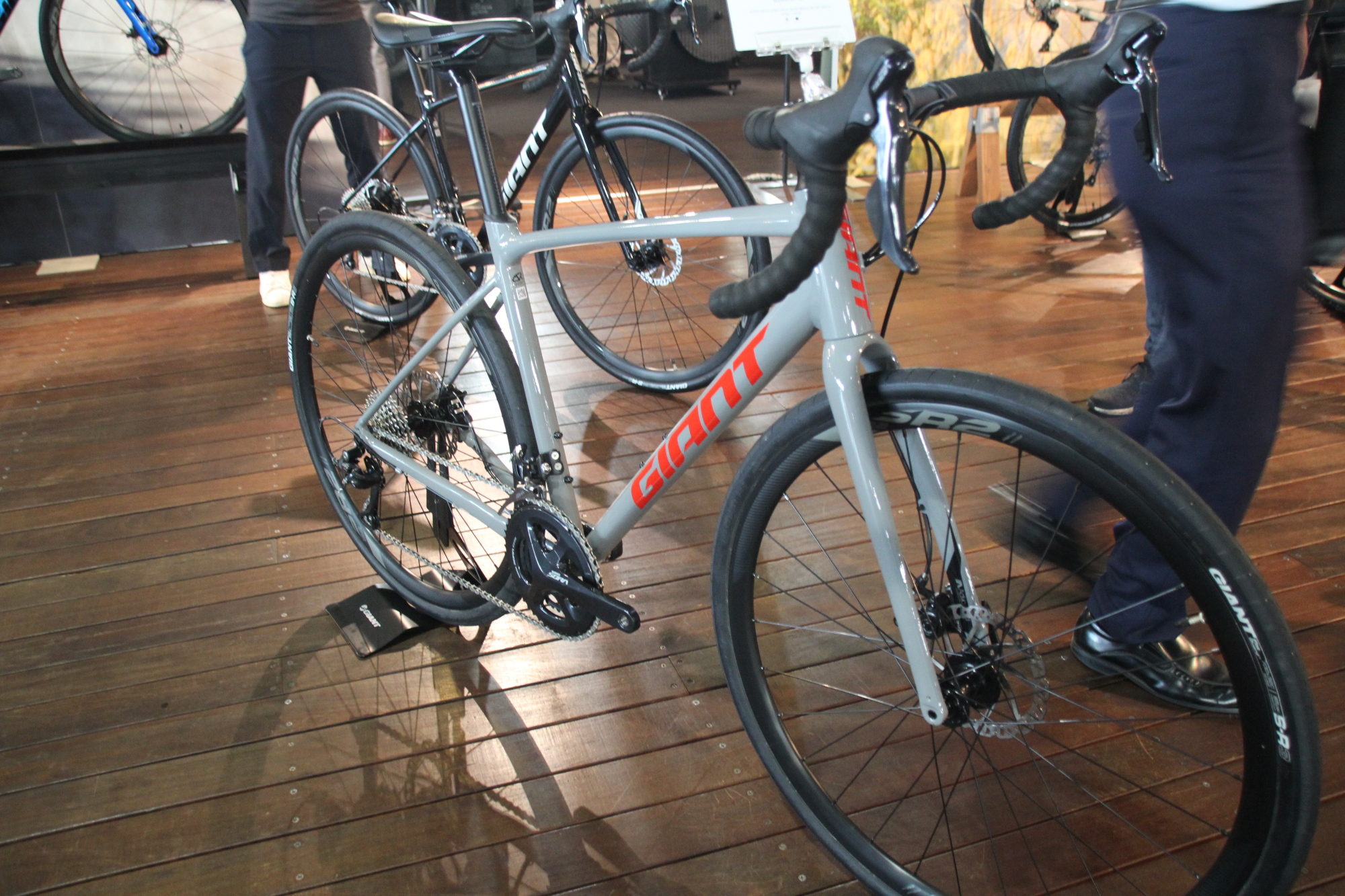 ジャイアント(GIANT)CONTEND AR3(コンテンドAR3) 2020年モデル 当店