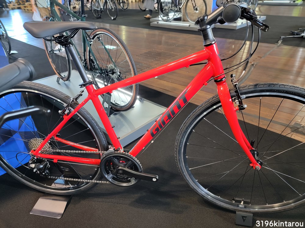 GIANT(ジャイアント) ESCAPE R3(エスケープ アール3) 2024年モデル