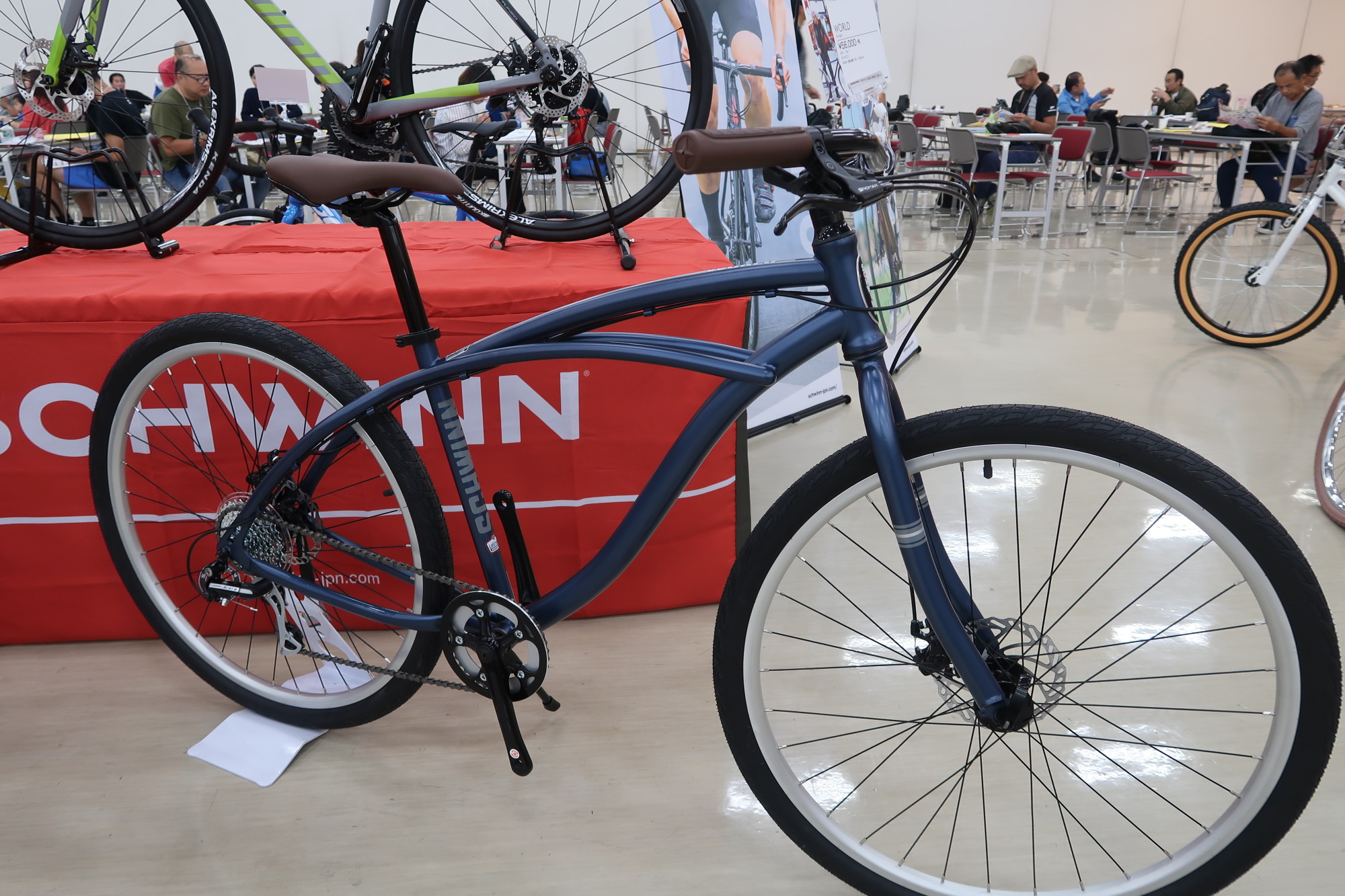SCHWINN (シュウィン) WORLD 2020年モデル サイクルショップ金太郎