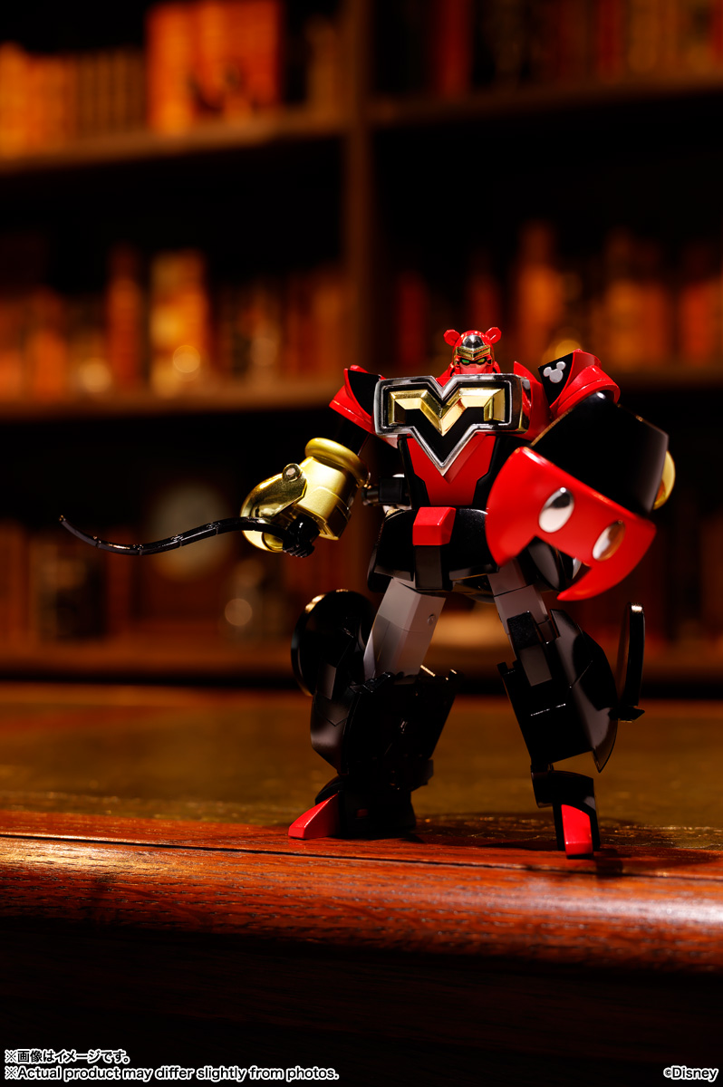 CHOGOKIN Super Transformation Mickey Mouse by Kunio Okawara