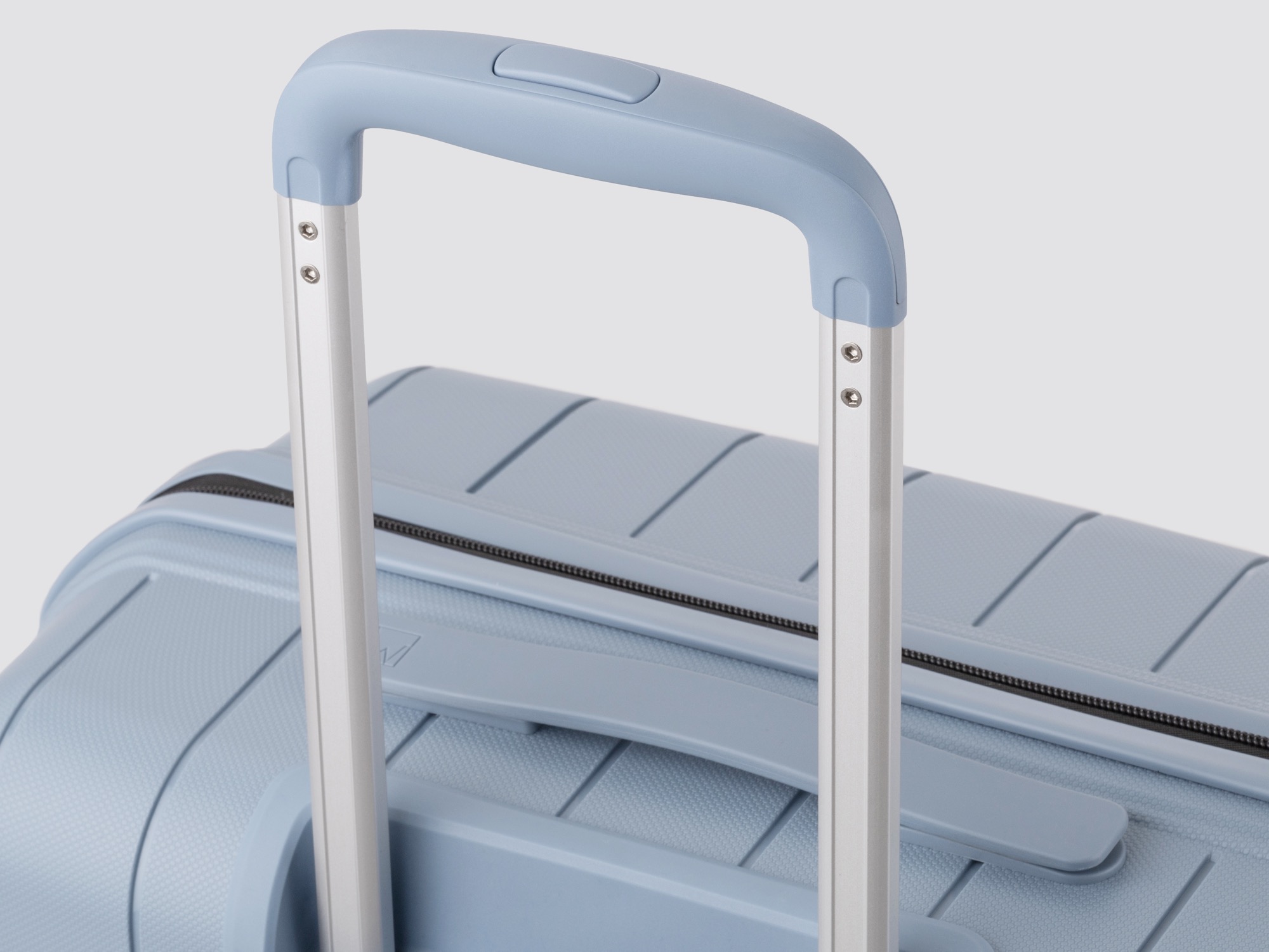 軽量PP素材を使用したカジュアルにビジネスにどんなシーンにも合う