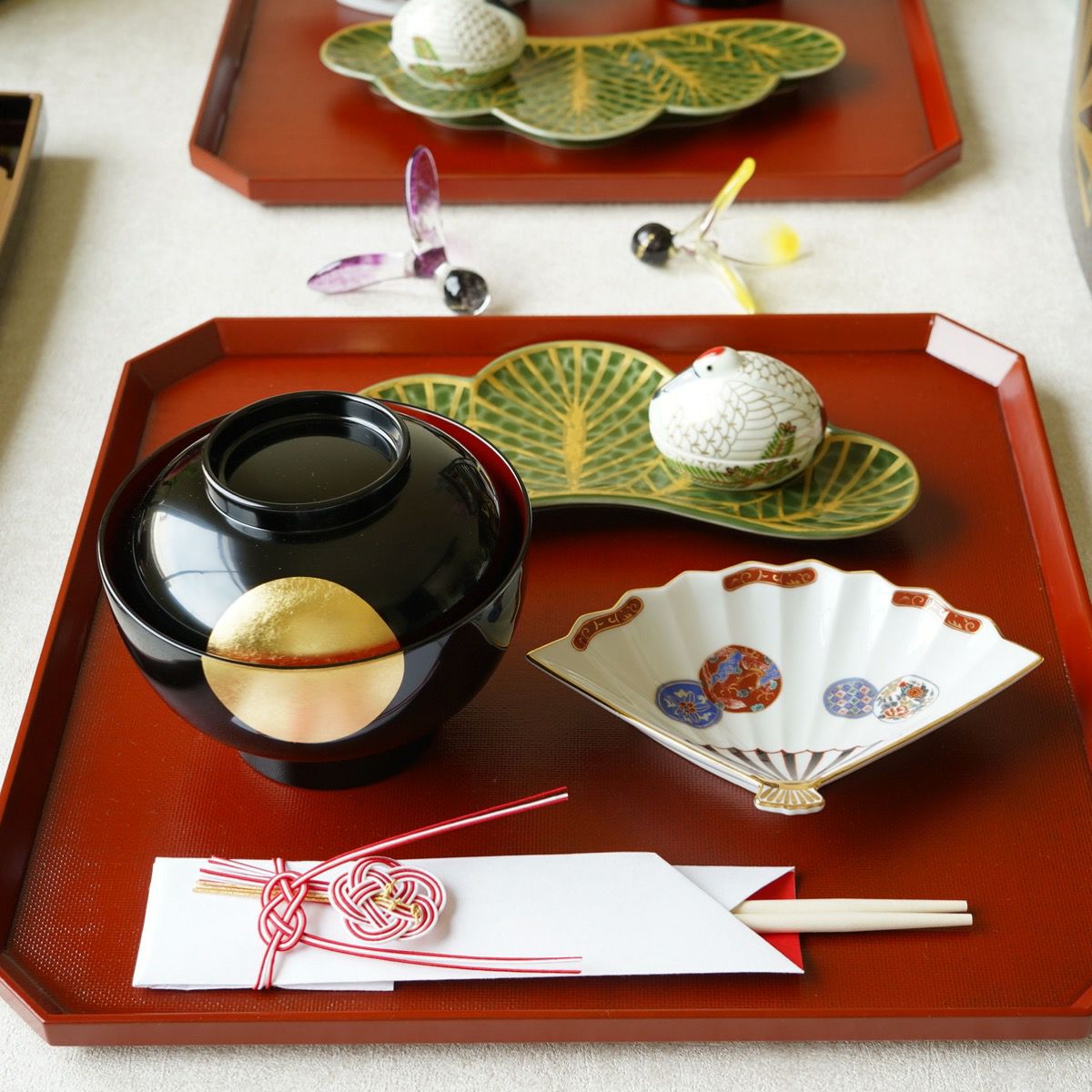 波佐見焼・三川内焼（長崎県） 【波佐見焼】赤濃鳳凰 扇形小皿〈1枚