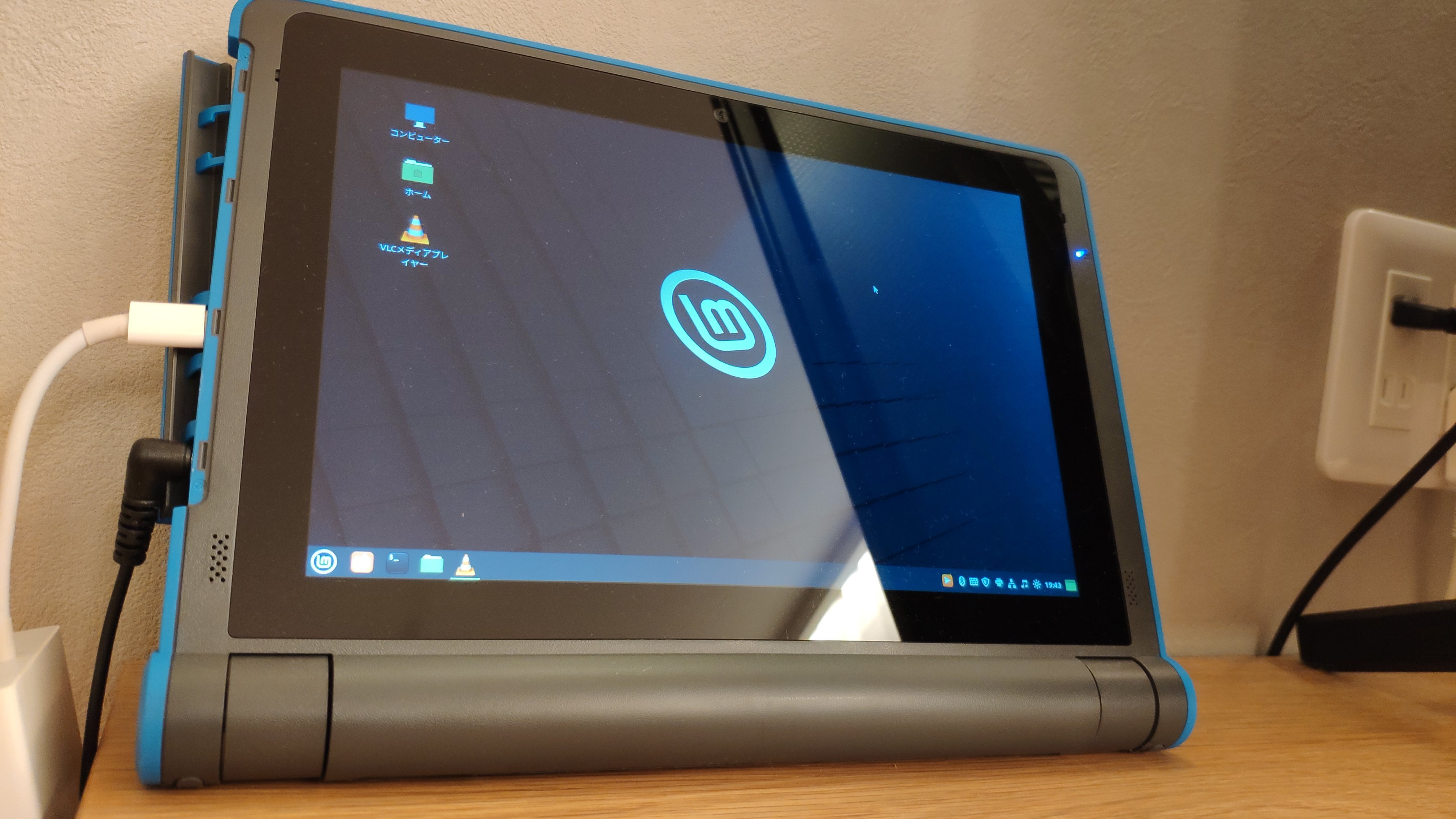 2in1PC「mouse e10」を税込13,000円で購入 | 旅と家