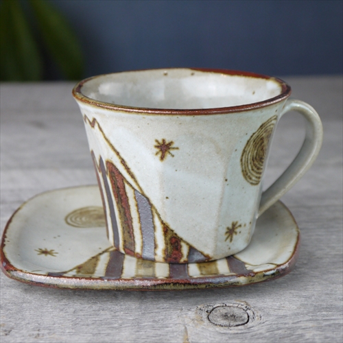 伊藤瞳/Premium角皿S/富士山/13.5x13.5 X H1 - テーブルライフストア