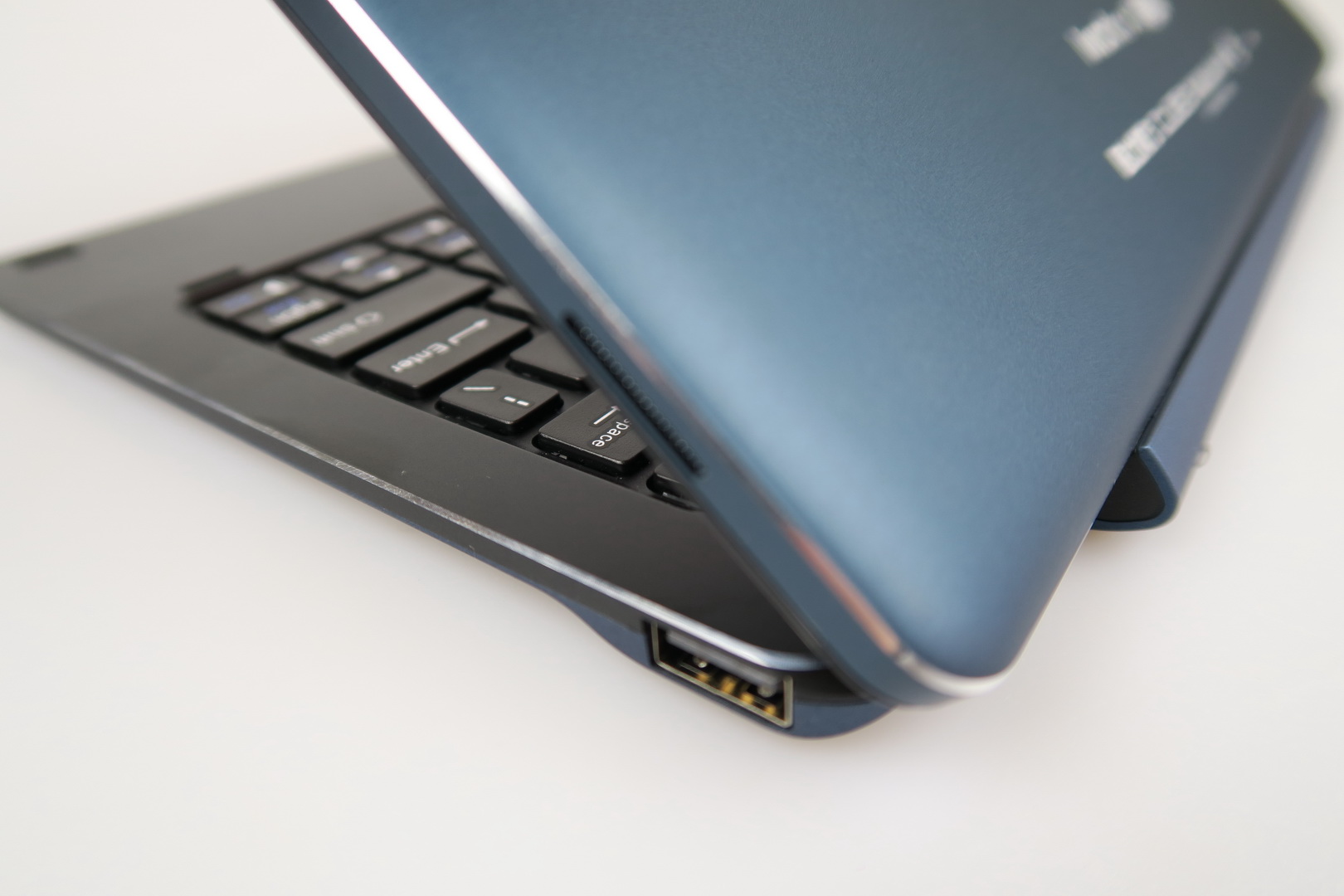 Cube iWork 10 Ultimate Review: Best of Both Worlds, Windows 10 and