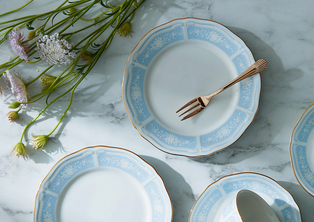 特集 大切なあの人へ贈るクリスマスプレゼントにはノリタケ食器を