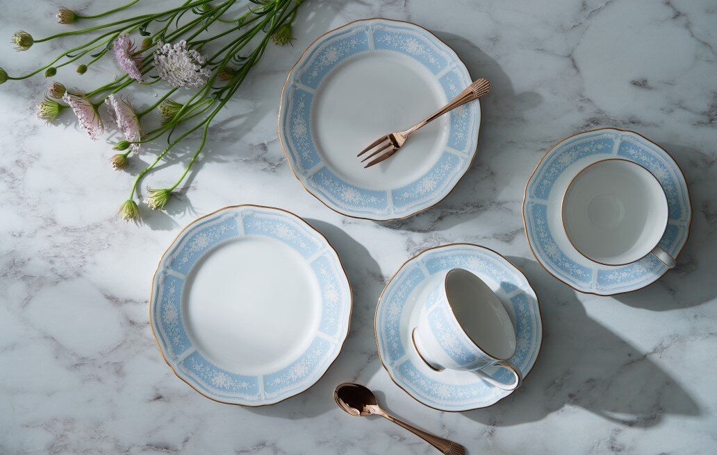 レースウッドゴールド カップ&ソーサーペア(ブルー・ピンク