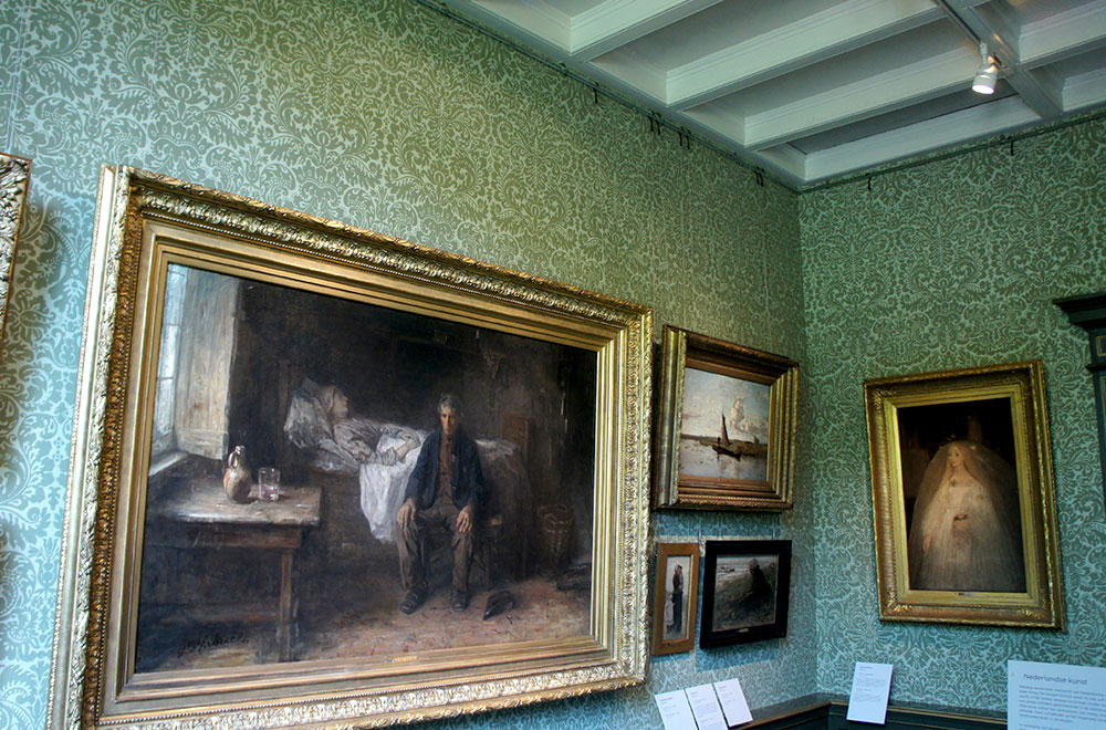 オランダ国立メスダッハ美術館｜納入先｜ピクチャーレール、絵画展示は