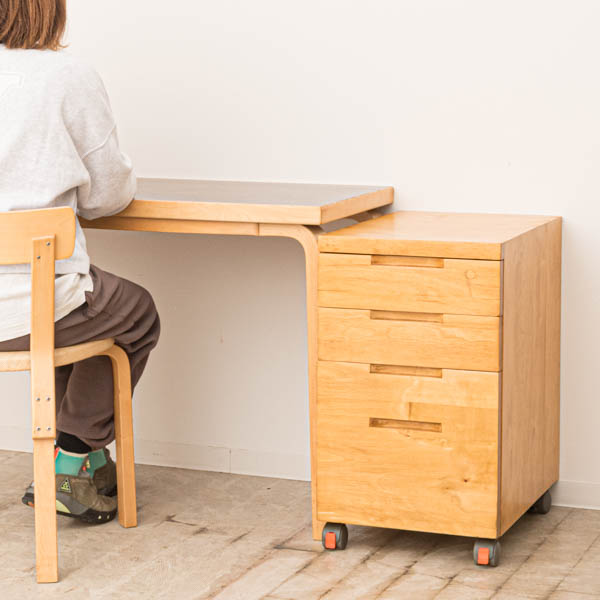 北欧家具 アルヴァ・アアルト（Alvar Aalto） ビンテージ デスク