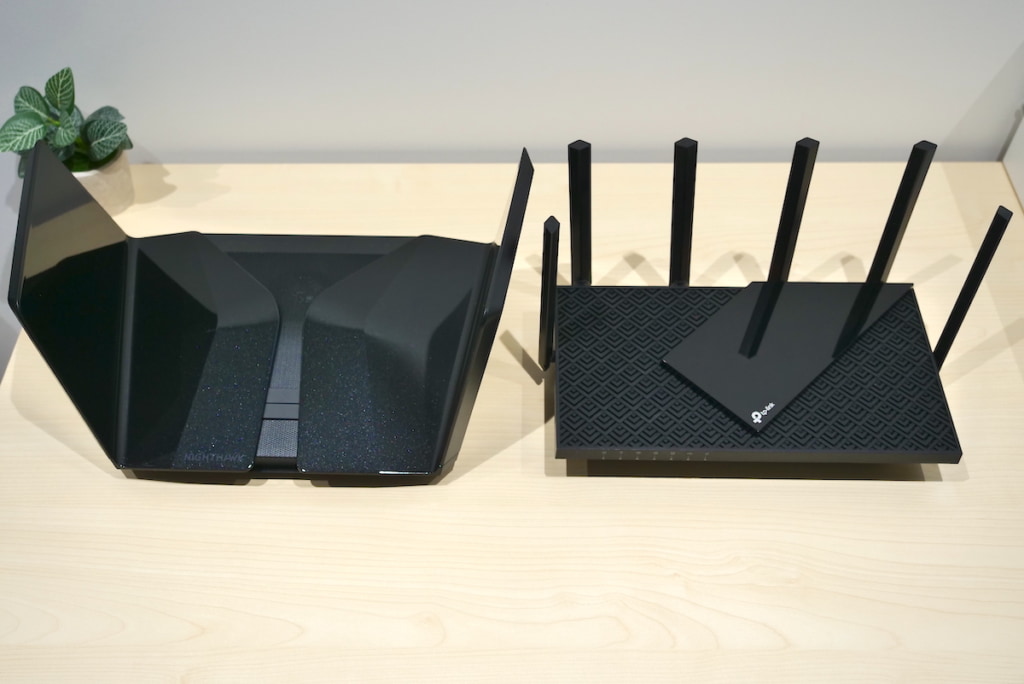 NETGEAR Nighthawk RAX200を実機レビュー】6万円台が1〜2万円台に