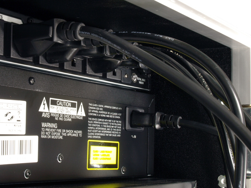 AV-P250 | パワーディストリビューター/コンディショナー | TASCAM (日本)