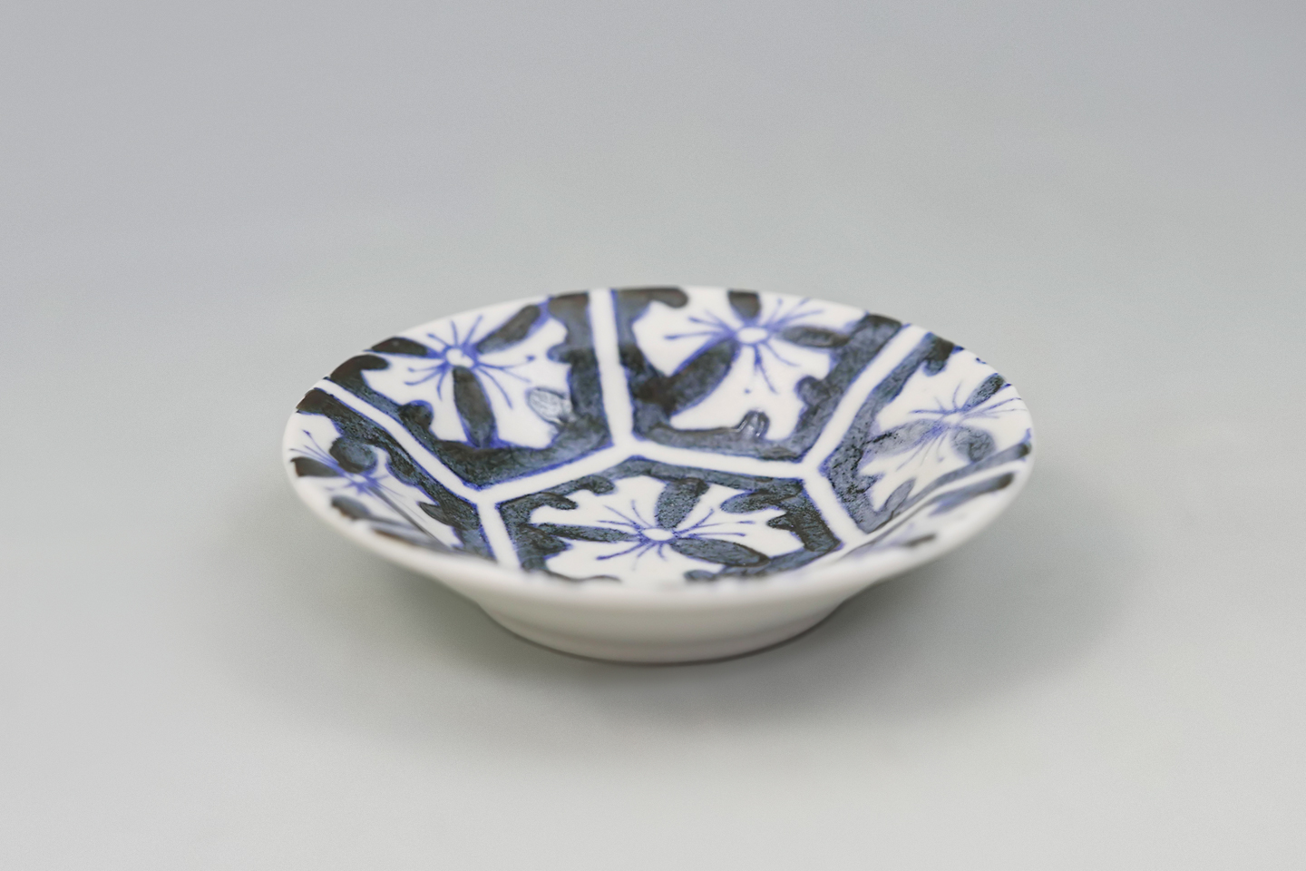 銀杏 染付豆皿 - 【公式】田代陶器店 TASHIRO TOUKITEN オンラインショップ