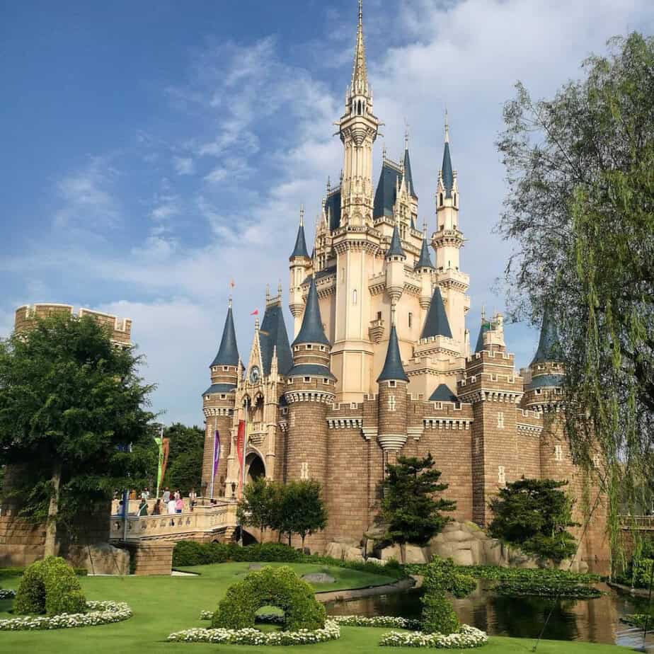 Tokyo Disneyland 2026 Trip Planning Guide • TDR Explorer