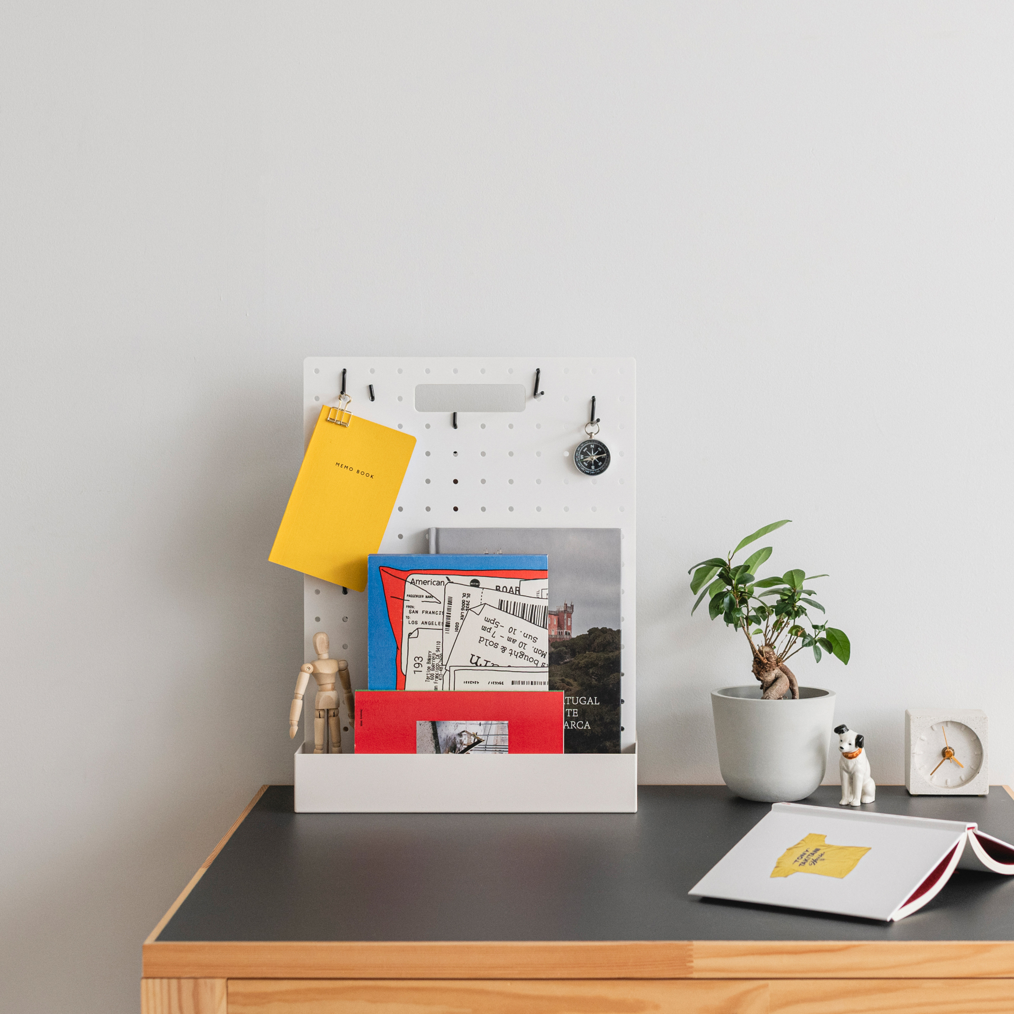 WALL FOR ONE | TOOLBOX