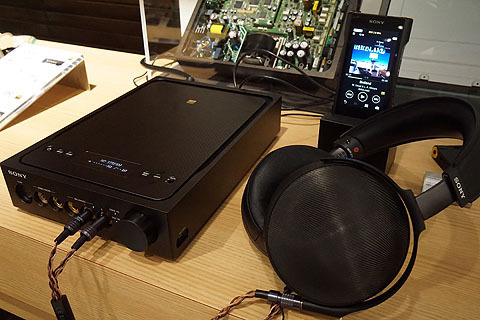 レビュー】何でもDSDハイレゾ！ ヘッドホンアンプ『TA-ZH1ES』展示