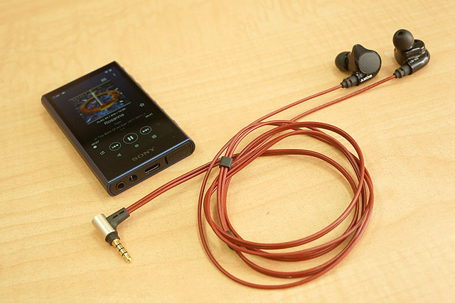 ソニーショップテックスタッフ店頭にて1月14日（土）新型ウォークマン