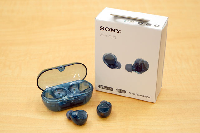 レビュー】デュアルマイク搭載のノイキャンヘッドホン『WF-C710N』実機
