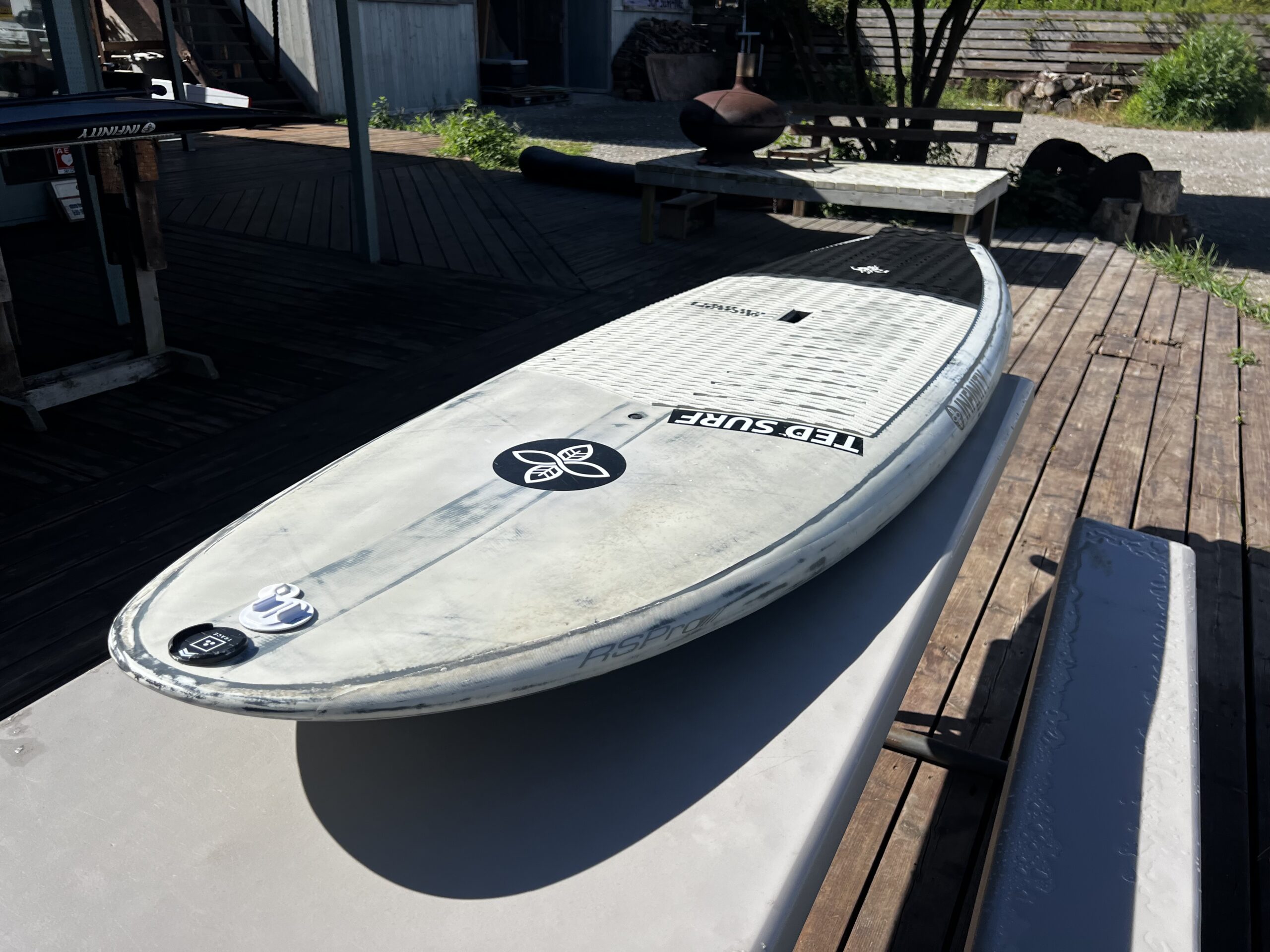 中古Infininty RNB 8`2×30 @125L | TED OCEAN SPORTS BLOG