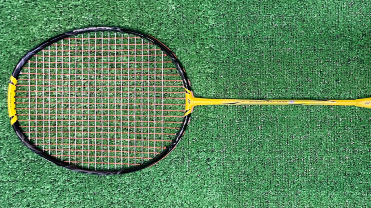 ナノフレア1000Zを実打レビュー！爆速スマッシュとドライブを打ち