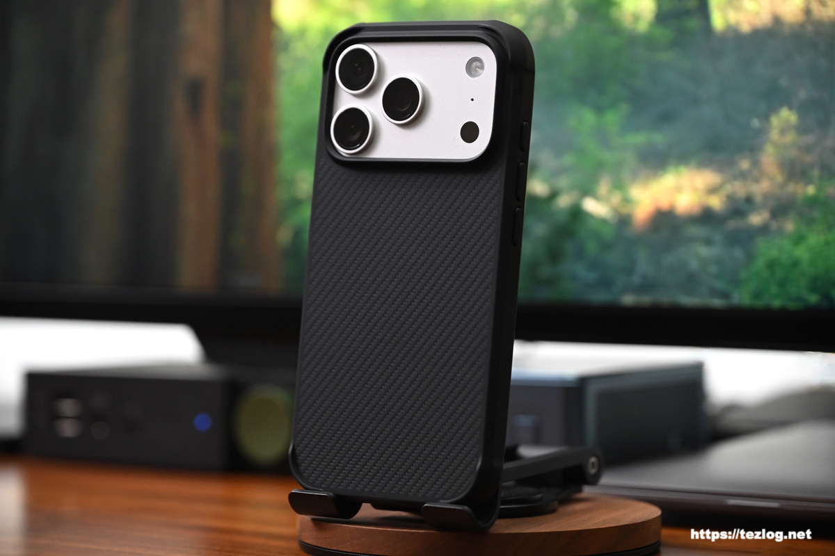 PITAKA UltraGuardケース レビュー。アラミド素材とTPUケースを一体化