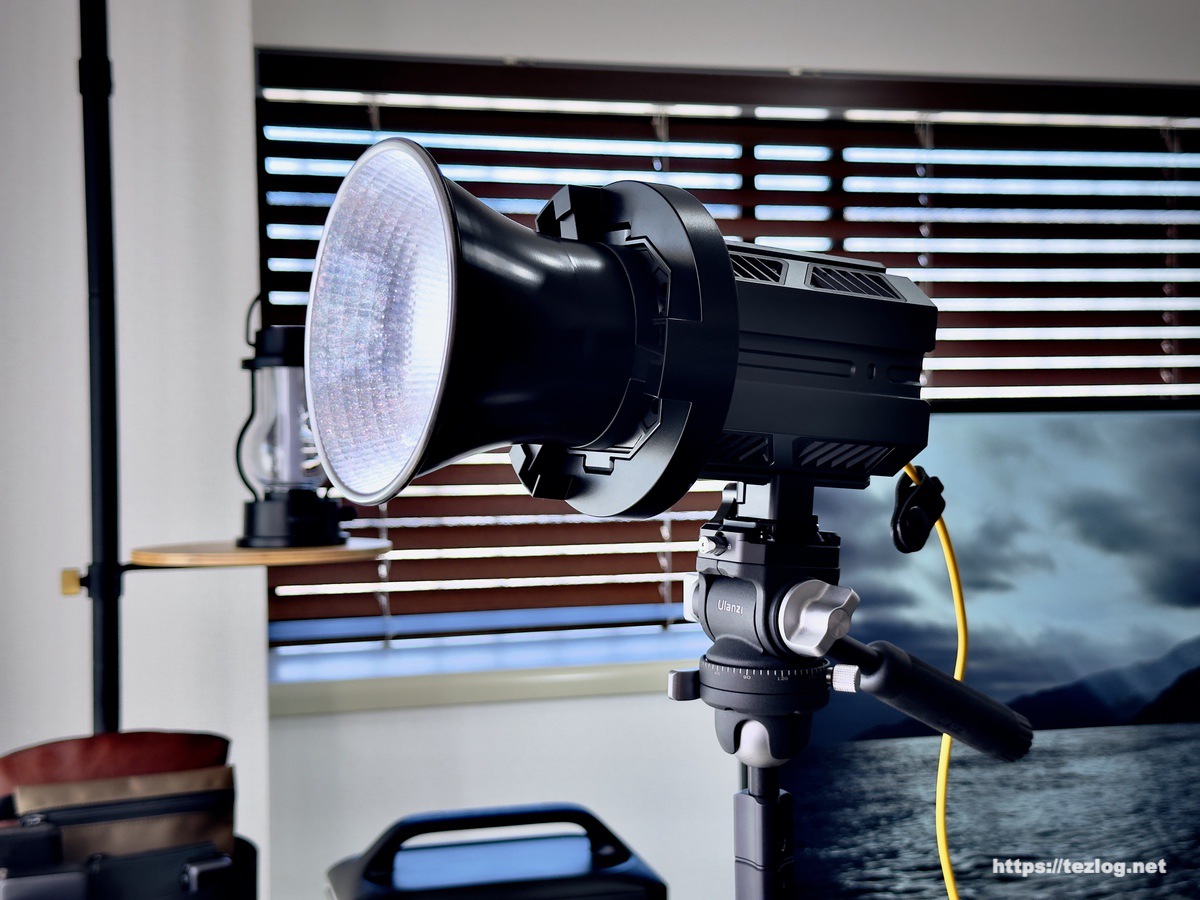 COLBOR CL100X レビュー。USB-C給電で使える最大110W出力の撮影用