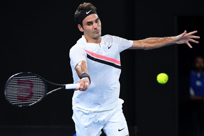 フェデラーが空振り？ まさかの