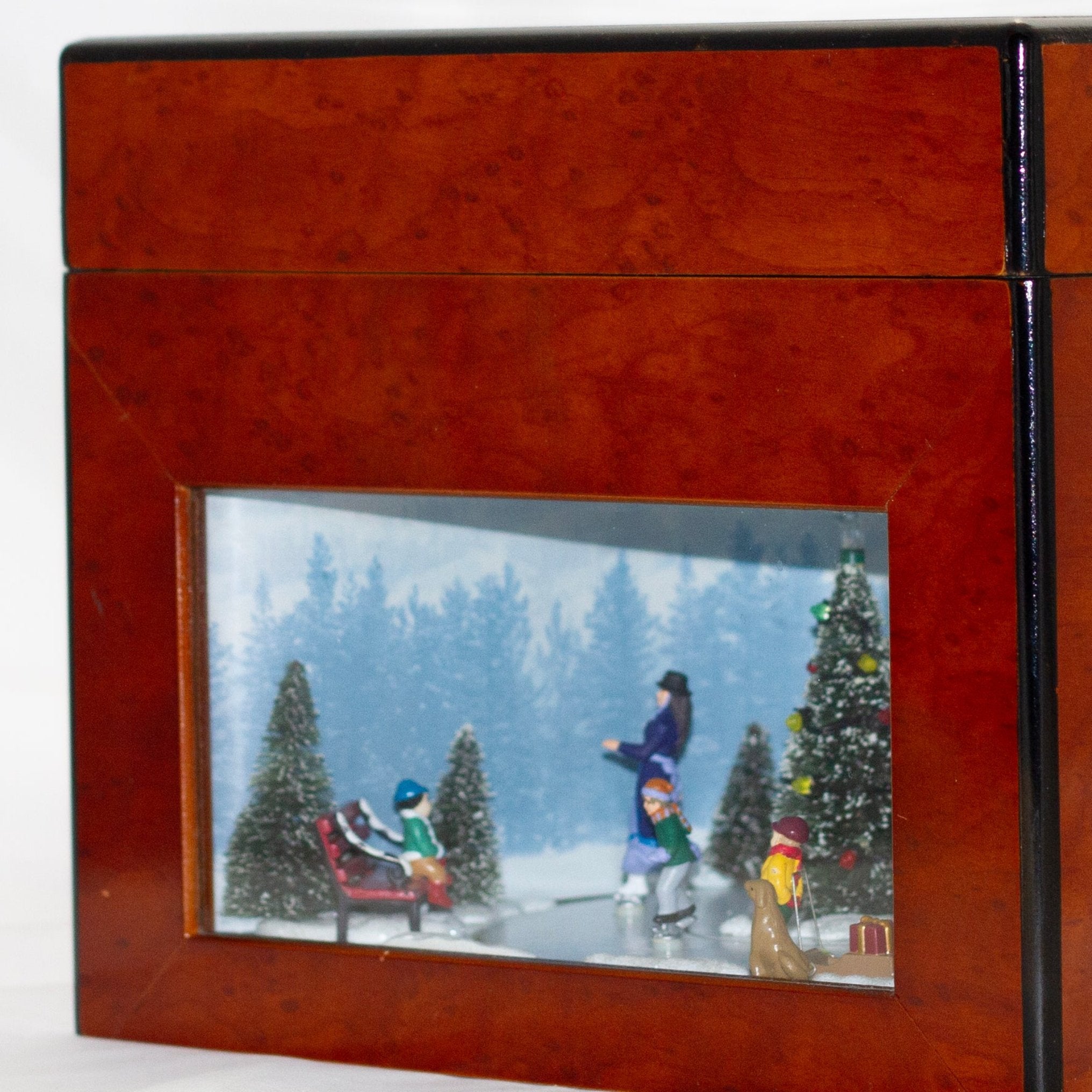 Gold Label Animated Concertina Music Box by MR. CHRISTMAS – The