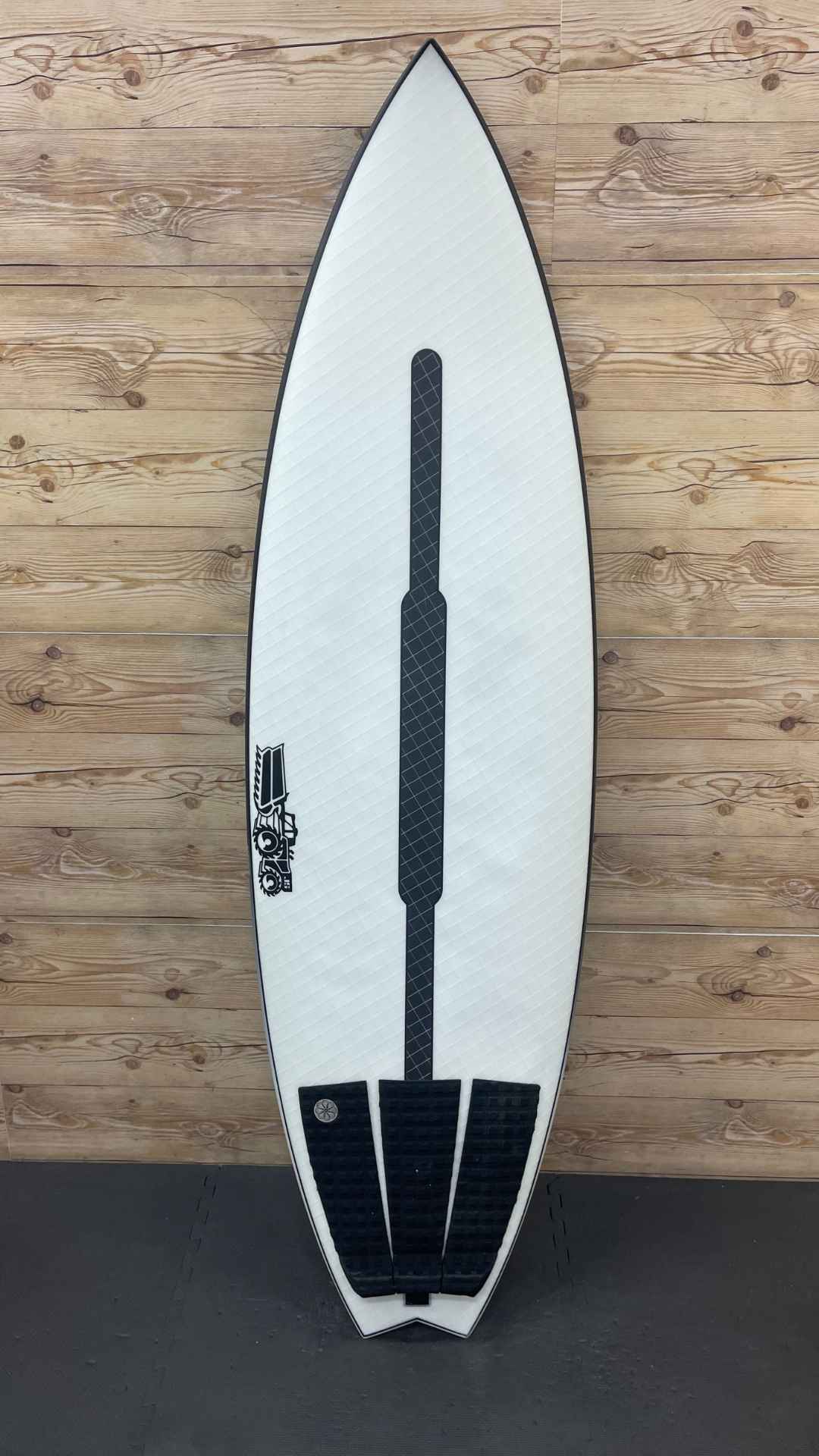 Surf Used Shortboards: JS Industries Xero Fusion 5'11