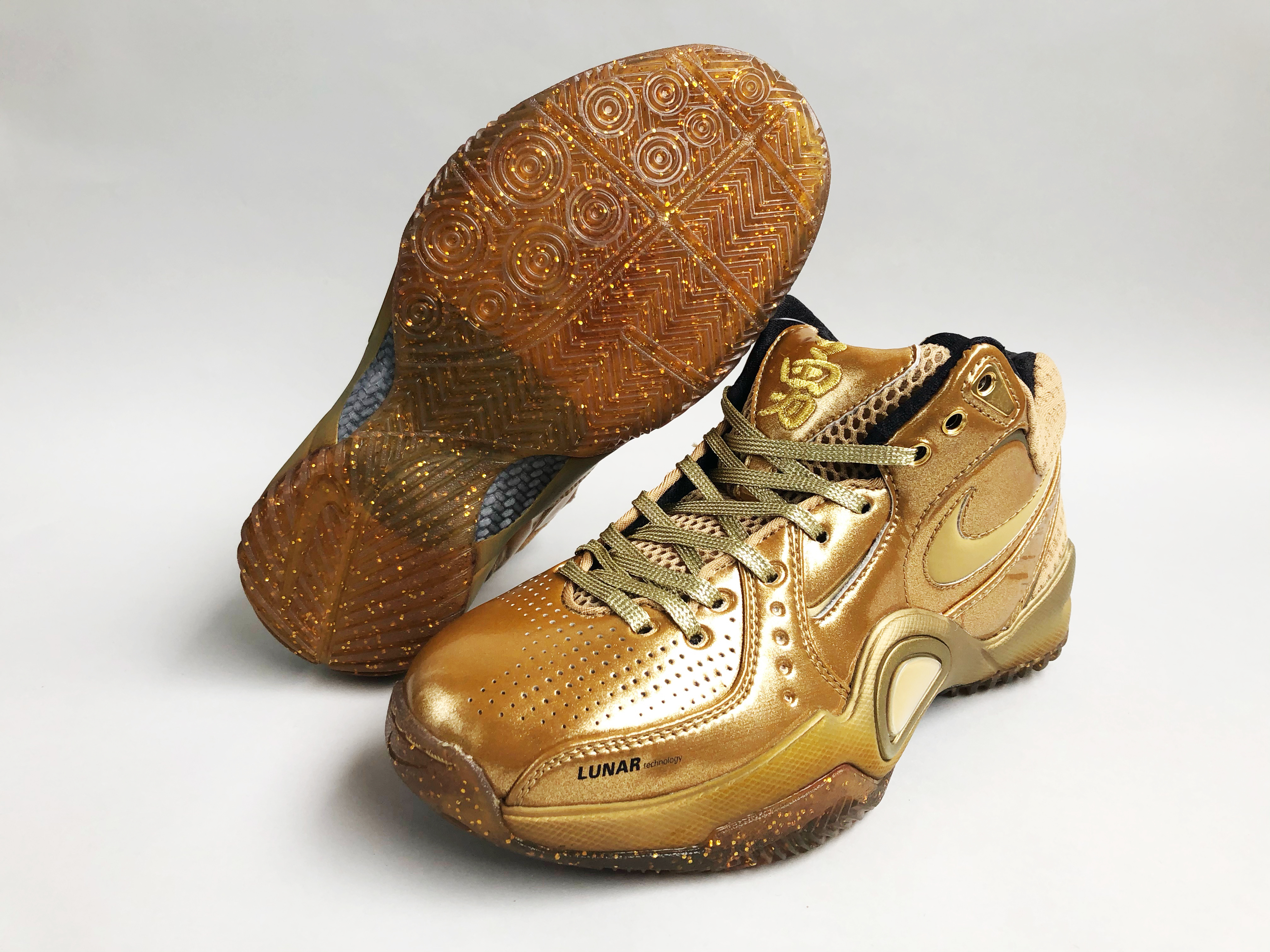 名作シューズ列伝】NIKEから特別待遇を受けた日本人NBA選手の