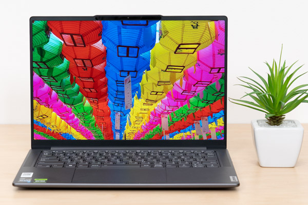 レノボ Yoga Pro 7i Gen 8 14型の実機レビュー - the比較