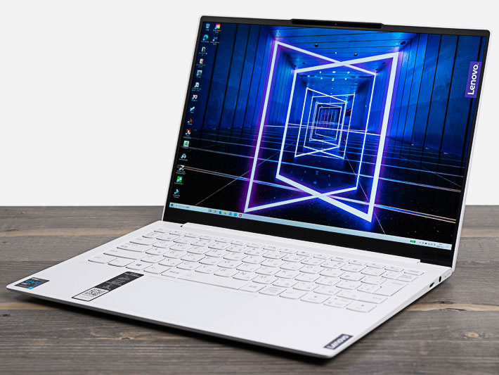 レノボ Yoga Slim 750i Carbonの実機レビュー - the比較
