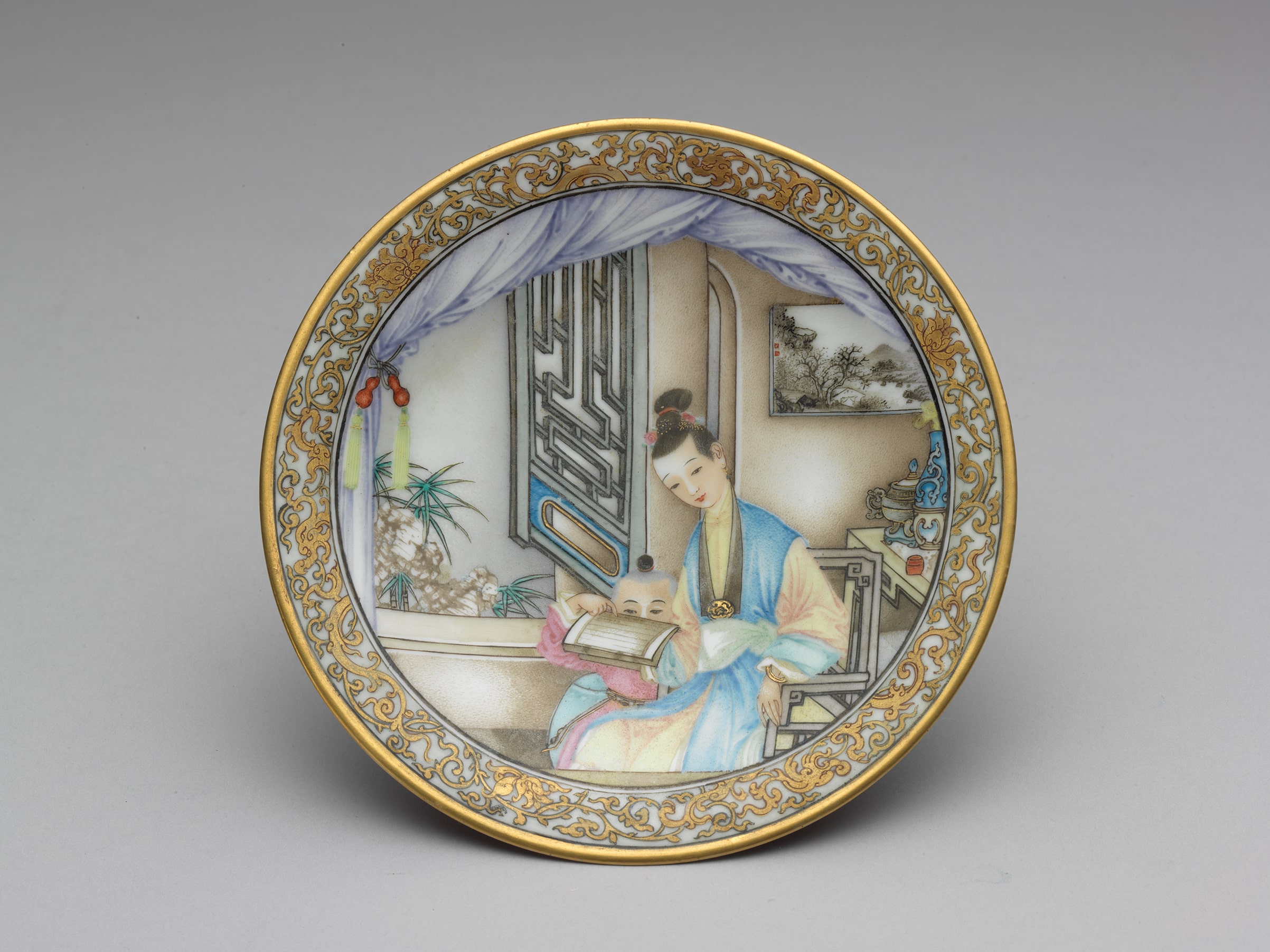 風格の物語─乾隆年製琺瑯彩磁器特別展_新しい様式と装飾