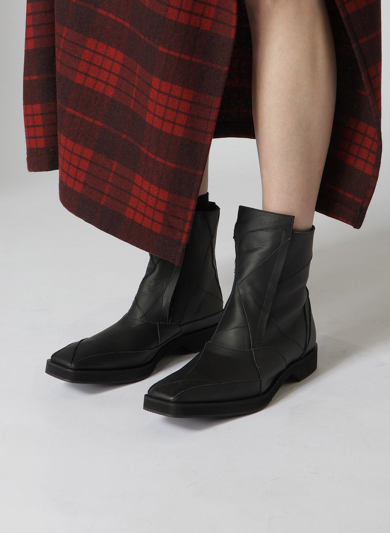 SOFT OIL LEATHER PATCHWORKED ZIP BOOTS – THE SHOP YOHJI YAMAMOTO