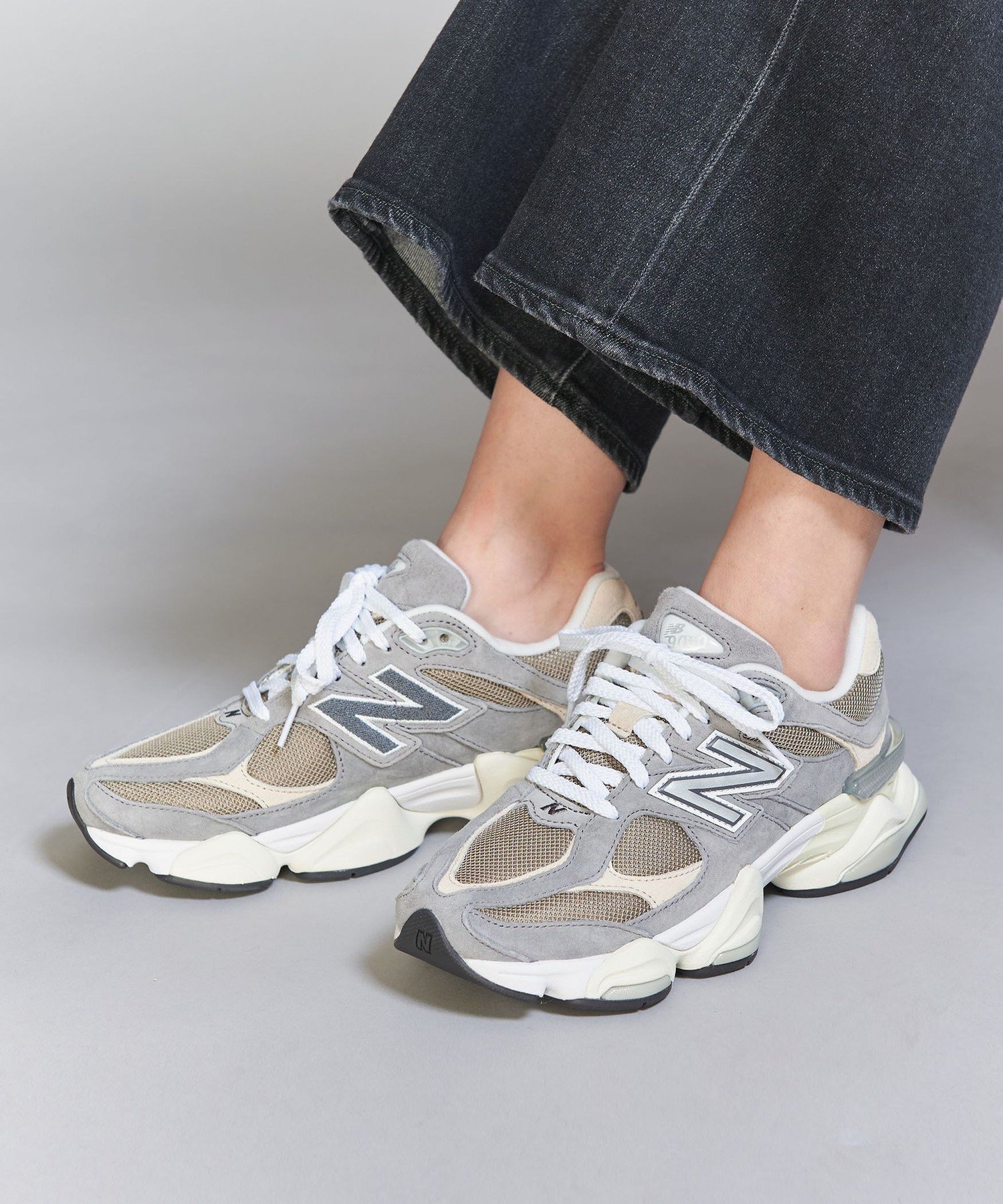 大谷選手の奥様真美子さんのニューバランス | STARBUCKS ADDICT