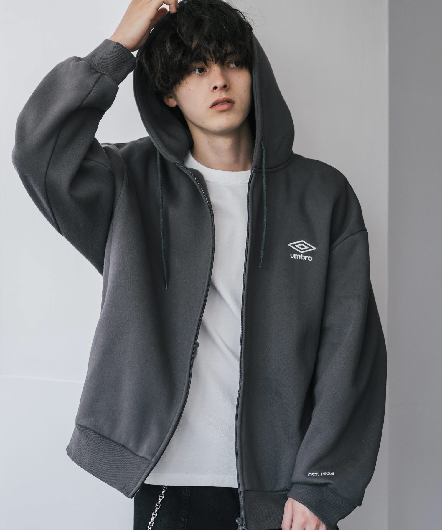 楽天市場】UMBRO アンブロ（カラーグレー）（メンズファッション）の通販