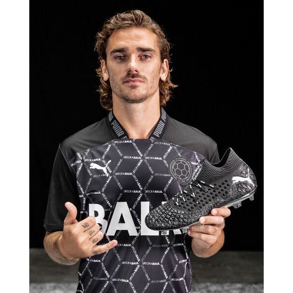 5b2451c71200.jpg?width=3840&